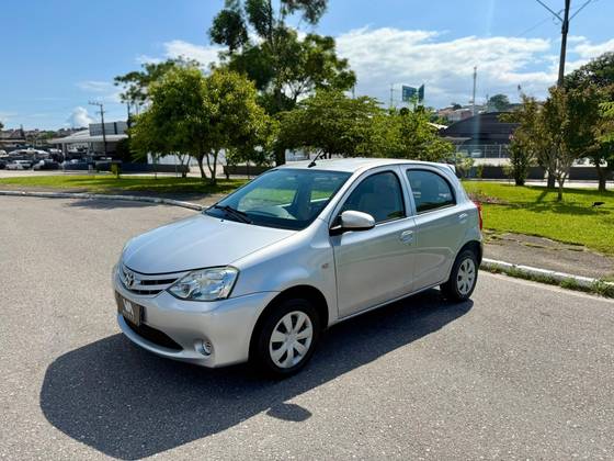 TOYOTA ETIOS 1.3 X 16V FLEX 4P MANUAL